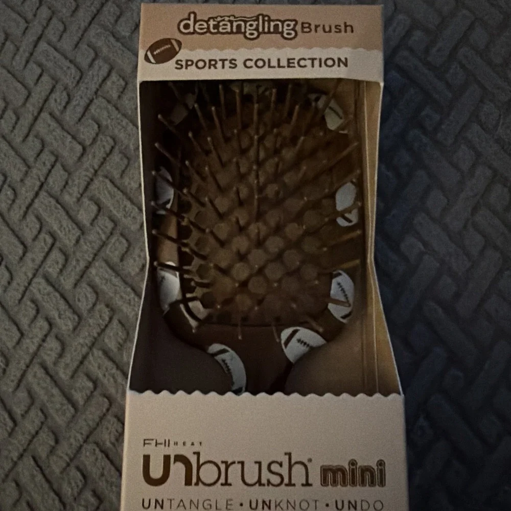 FHI‎ Heat- UNbrush Mini Detangling Brush, Sports Collection-Football, NEW!